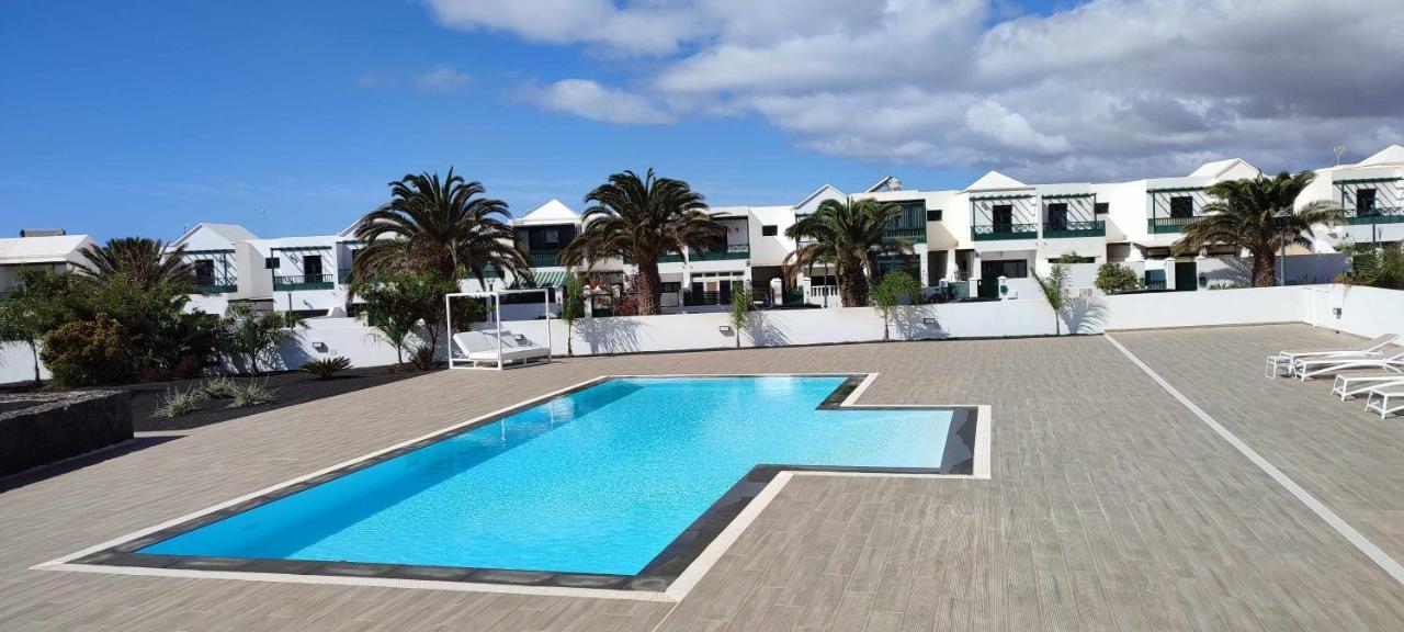 Luminosa Vivienda Vacacional Con Vista A La Piscina Коста-Тегисе Экстерьер фото
