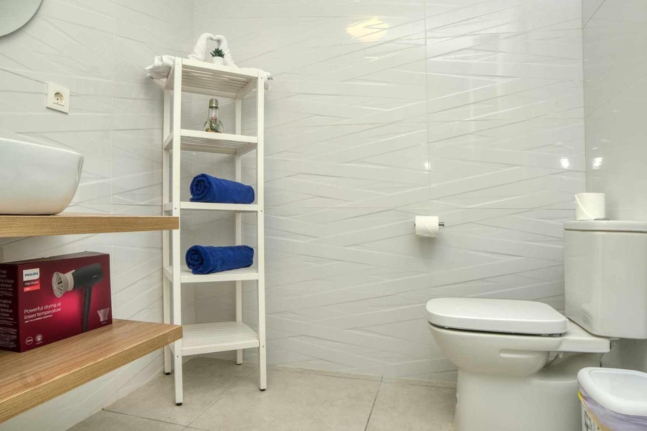 Luminosa Vivienda Vacacional Con Vista A La Piscina Коста-Тегисе Экстерьер фото