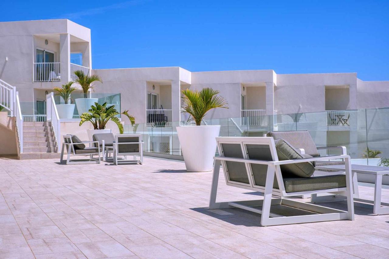 Luminosa Vivienda Vacacional Con Vista A La Piscina Коста-Тегисе Экстерьер фото