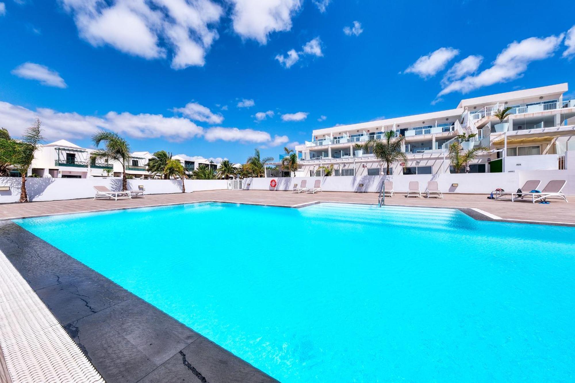 Luminosa Vivienda Vacacional Con Vista A La Piscina Коста-Тегисе Экстерьер фото